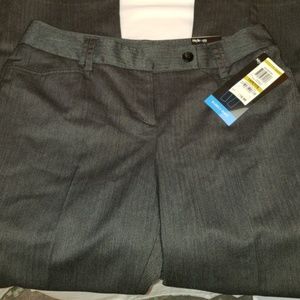 😍 NEW Style & Co. Barely Boot cut Size 14P